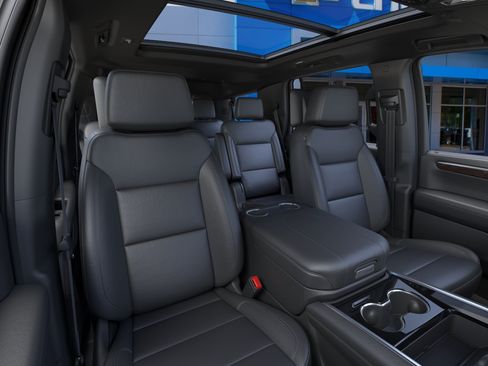 New 2026 Chevrolet Tahoe Z71 w/ Z71 Off-Road Package AWD/4WD image 16