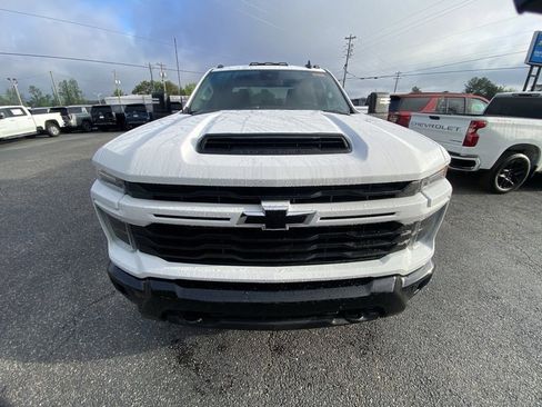 New 2025 Chevrolet Silverado 2500 Custom w/ Custom Value Package image 8