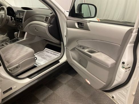Used 2010 Subaru Forester 2.5X AWD/4WD image 27