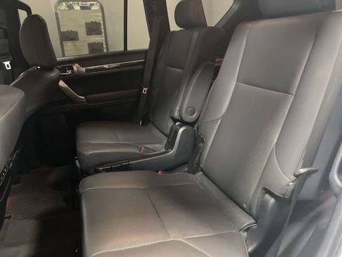 Used 2023 Lexus GX 460 Premium image 23