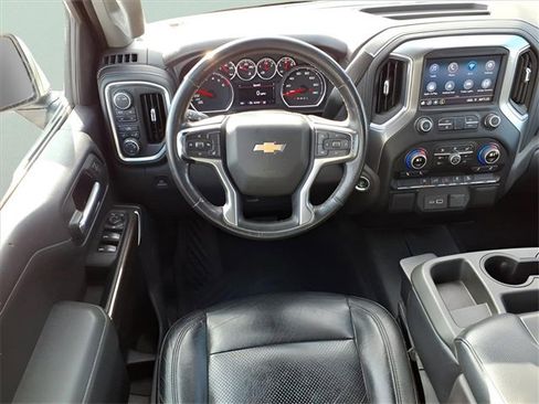 Used 2020 Chevrolet Silverado 1500 LT w/ Texas Edition image 17