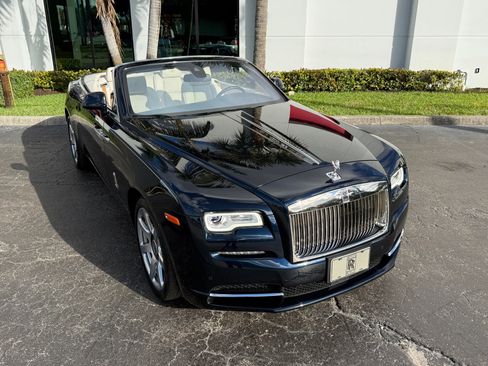 Used 2016 Rolls-Royce Dawn image 6
