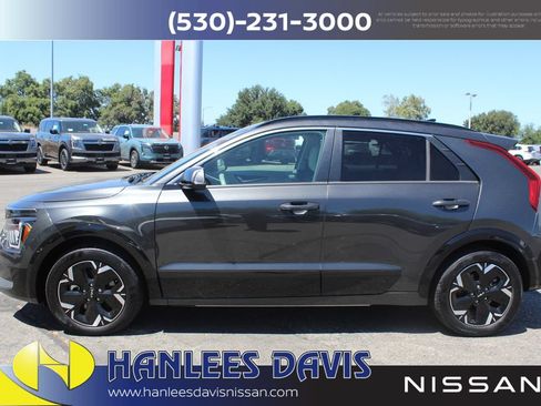 Used 2023 Kia Niro Wind FWD image 2