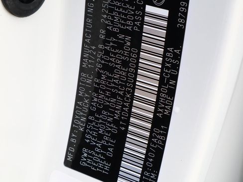 Used 2025 Toyota Camry SE FWD image 21