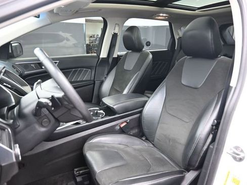 Used 2017 Ford Edge Sport w/ Equipment Group 401A AWD/4WD image 22