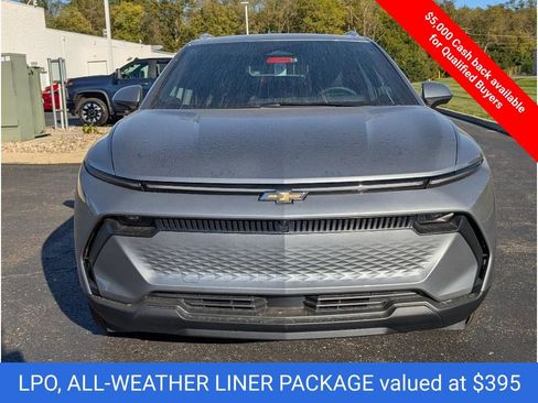 New 2026 Chevrolet Equinox EV LT AWD/4WD image 2