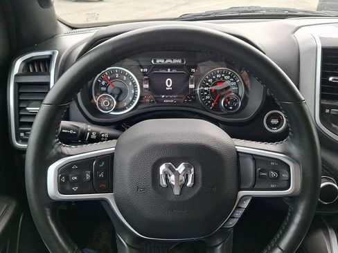 Used 2022 RAM 1500 Big Horn AWD/4WD image 18
