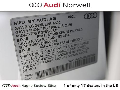 Used 2025 Audi Q5 Premium w/ Convenience Package AWD/4WD image 3