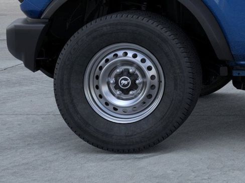 New 2025 Ford Bronco 4-Door image 21