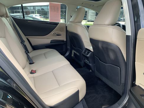 Used 2021 Lexus ES 350 w/ Premium Package FWD image 33