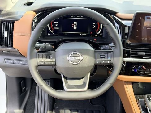 New 2026 Nissan Pathfinder Platinum AWD/4WD image 19
