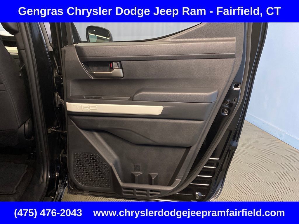 Used 2024 Toyota Tacoma TRD Off-Road AWD/4WD image 39