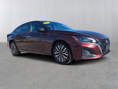 Used 2024 Nissan Altima 2.5 SV