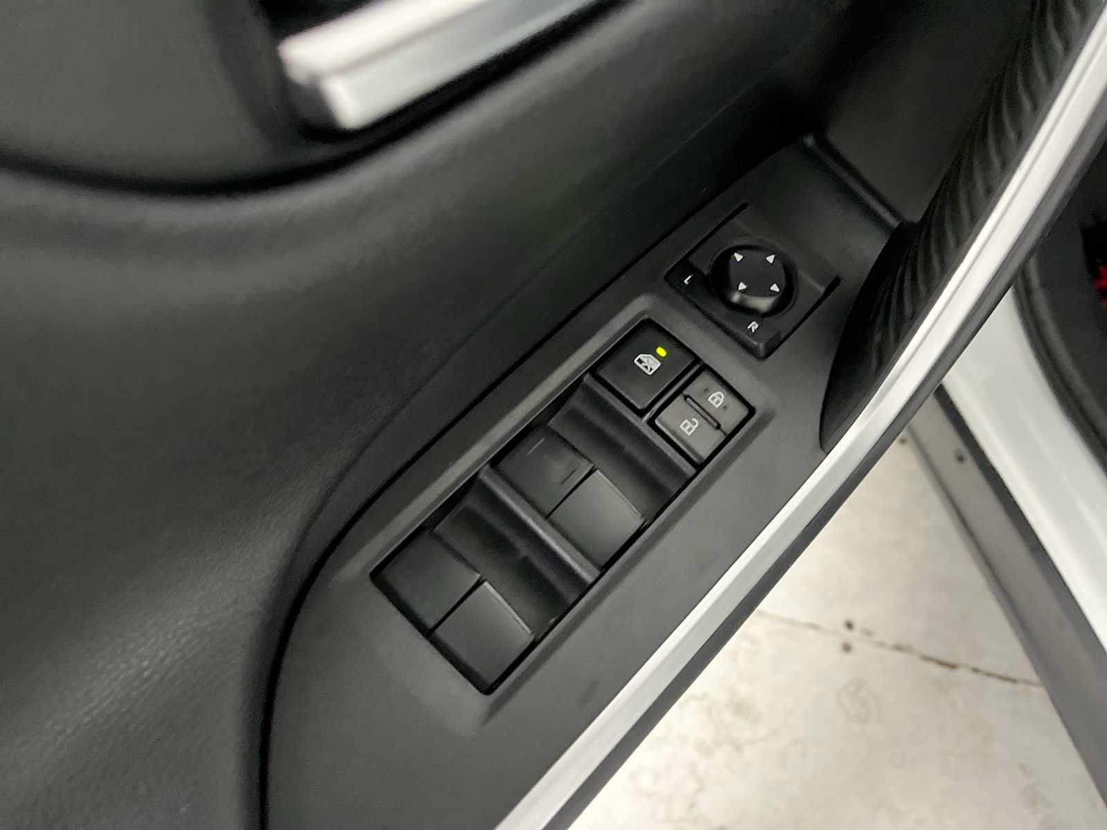 Used 2021 Toyota RAV4 TRD Off-Road w/ TRD Off-Road Weather Package AWD/4WD image 21