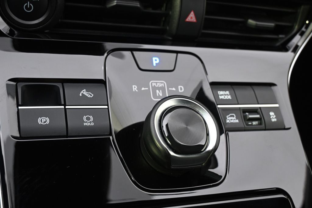 Used 2023 Subaru Solterra AWD image 31