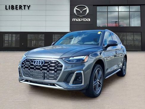 Used 2025 Audi Q5 e Premium Plus image 1