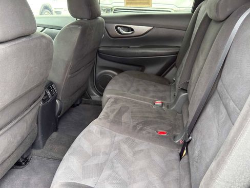 Used 2015 Nissan Rogue SV AWD/4WD image 23