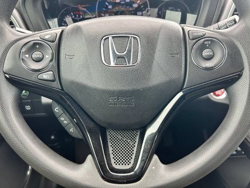Used 2018 Honda HR-V EX image 21