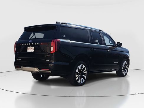 Used 2025 Ford Expedition Max Platinum w/ Driver's Package AWD/4WD image 5