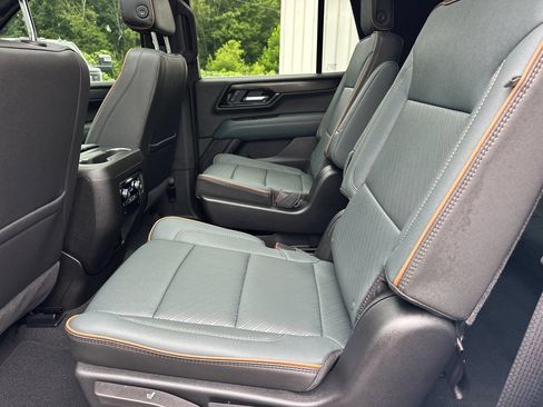 Used 2026 GMC Yukon AT4 w/ AT4 Premium Package AWD/4WD image 21