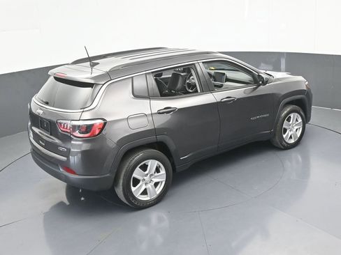 Used 2022 Jeep Compass Latitude image 52