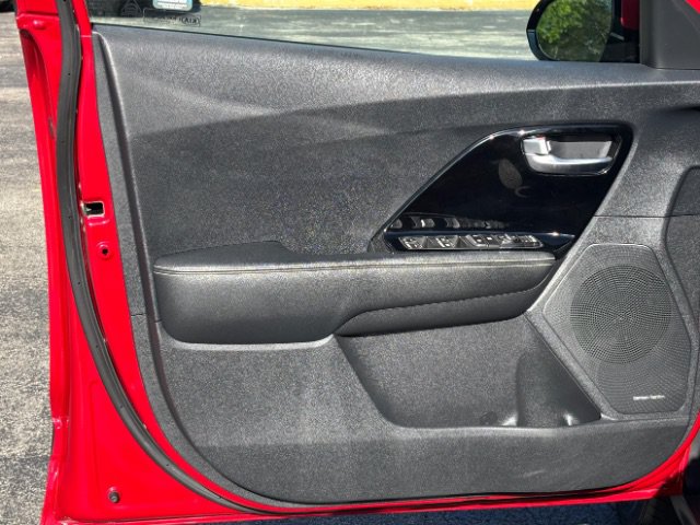 Used 2022 Kia Niro EX FWD image 21