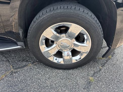 Used 2017 Chevrolet Tahoe Premier AWD/4WD image 10