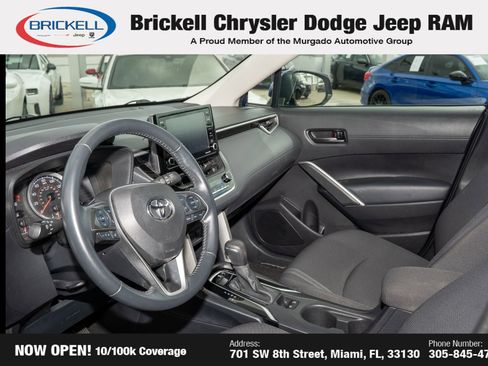 Used 2022 Toyota Corolla Cross LE image 14
