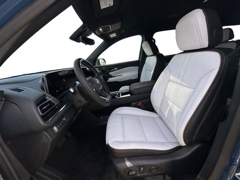 New 2026 Chevrolet Traverse High Country image 9