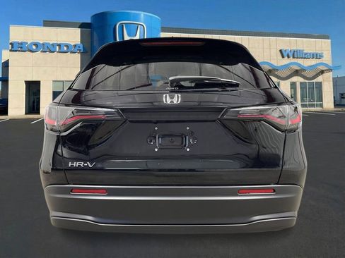 New 2026 Honda HR-V LX image 4