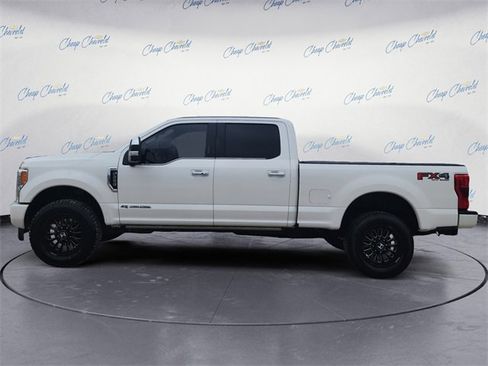 Used 2018 Ford F250 Platinum w/ Platinum Ultimate Package image 2