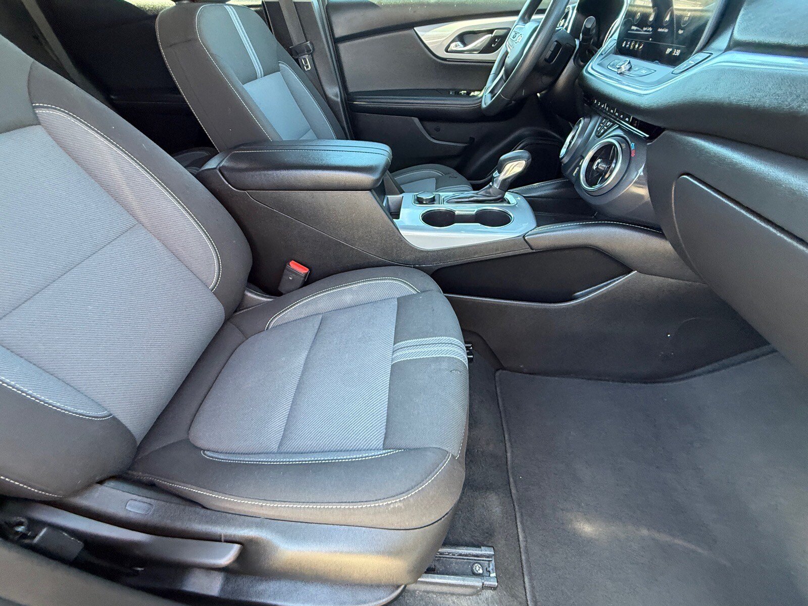 Used 2023 Chevrolet Blazer LT FWD image 10