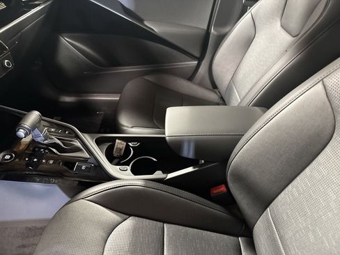 Certified 2025 Kia Niro SX Touring image 26