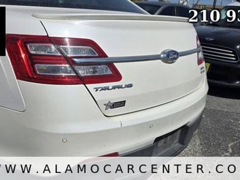 Used 2018 Ford Taurus SEL w/ Equipment Group 201A AWD/4WD image 11
