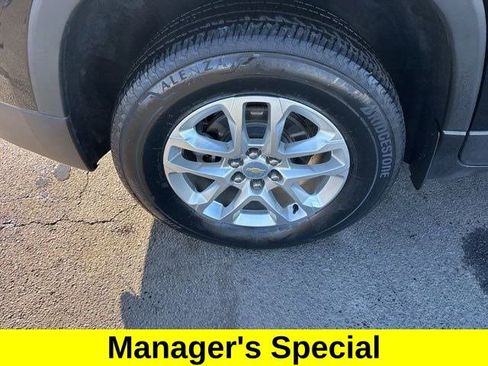 Used 2022 Chevrolet Traverse LS image 44