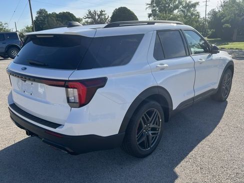New 2025 Ford Explorer ST-Line w/ Premium Package image 8