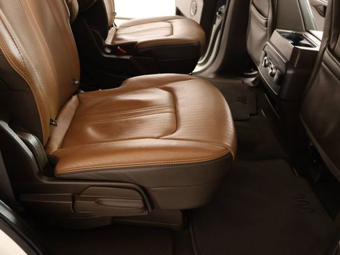 Used 2023 Ford Expedition King Ranch image 17