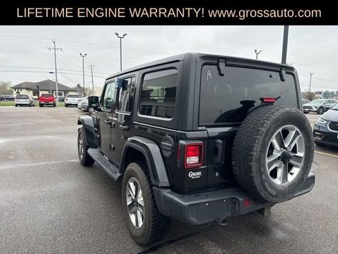 Used 2019 Jeep Wrangler Unlimited Sahara w/ Uconnect 4C Nav & Sound Group AWD/4WD image 6