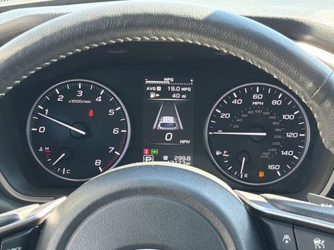 Used 2024 Subaru Ascent Limited w/ Technology Package image 12