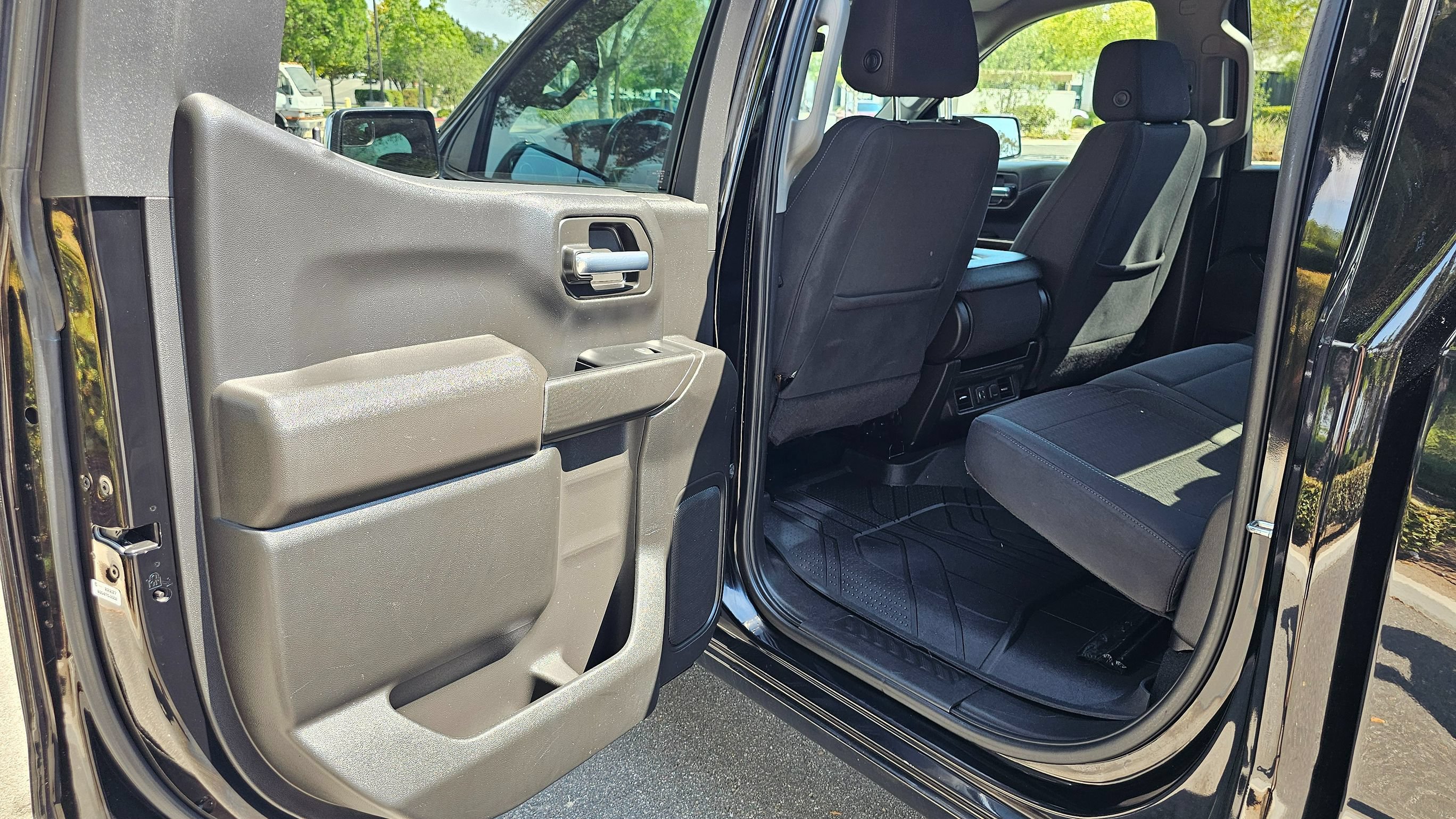 Used 2022 Chevrolet Silverado 1500 LT w/ LPO, Liner Protection Package RWD image 16