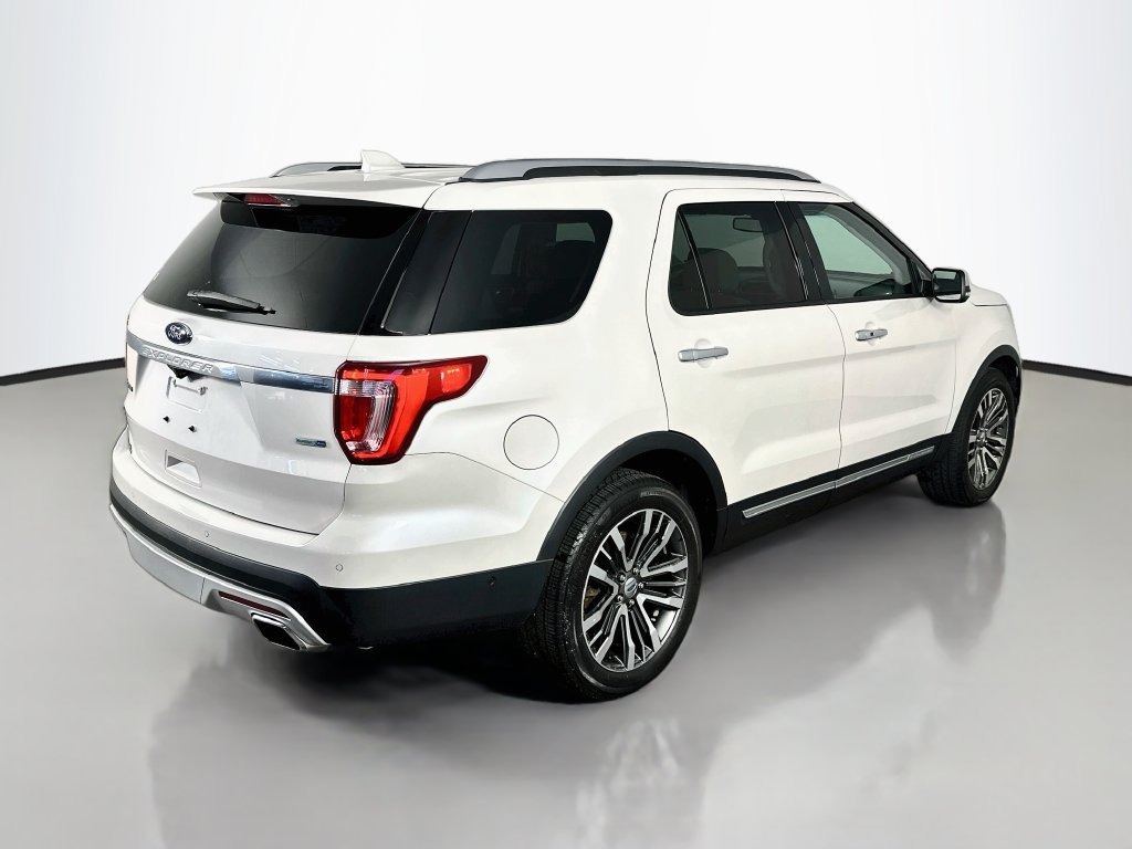 Used 2016 Ford Explorer Platinum AWD/4WD image 7