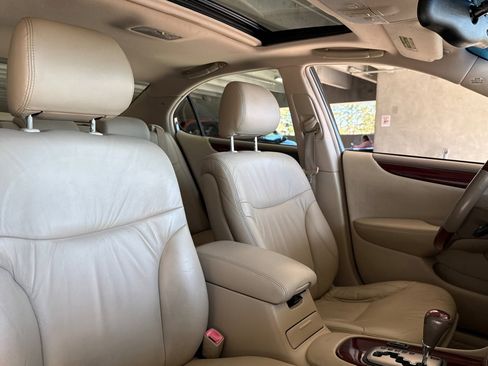 Used 2004 Lexus ES 330 image 29