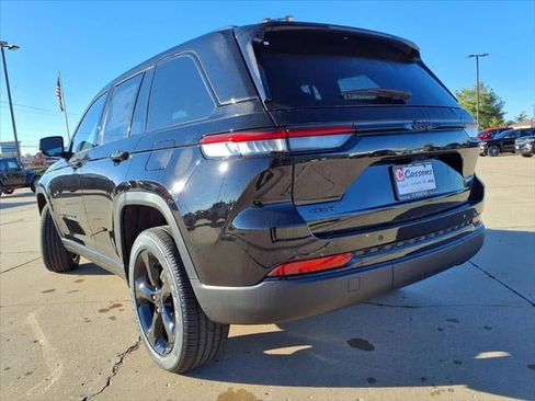 New 2025 Jeep Grand Cherokee Altitude w/ Trailer Tow Package image 57