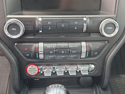 Used 2015 Ford Mustang GT Premium RWD image 36