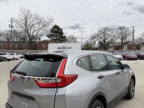 Used 2018 Honda CR-V LX image 7