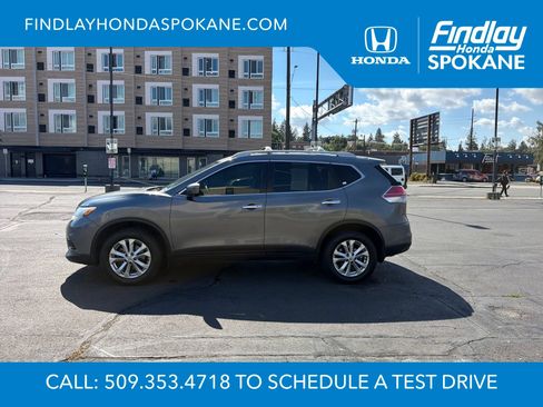 Used 2016 Nissan Rogue SV w/ SV Premium Package AWD/4WD image 2