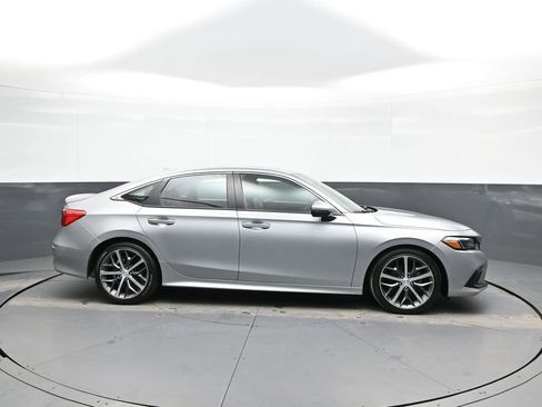 Certified 2023 Honda Civic Touring image 5