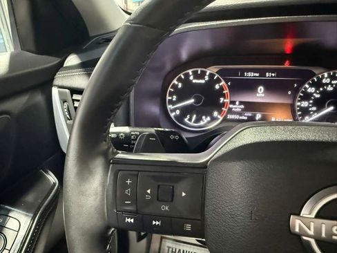 Used 2025 Nissan Rogue SV image 19