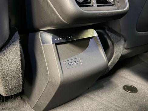 Certified 2024 Cadillac Lyriq Tech RWD image 40