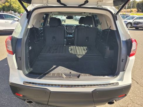 Used 2024 Subaru Ascent Onyx Edition AWD/4WD image 8